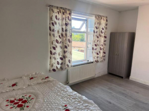 Private Flat In Hounslow